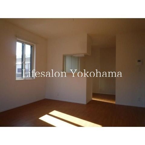 �y���ԁE���r���O�z�@