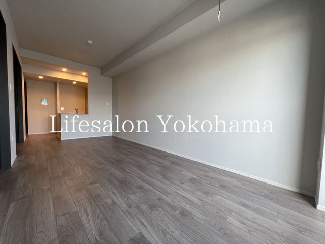 �y���ԁE���r���O�z�@���r���O/����