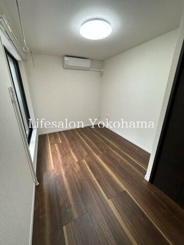 �y���ԁE���r���O�z�@