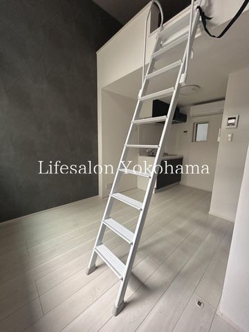 �y���ԁE���r���O�z�@