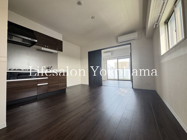 �y���ԁE���r���O�z�@