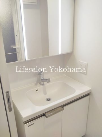 yʏz@