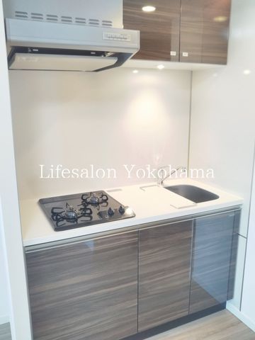 yLb`z@