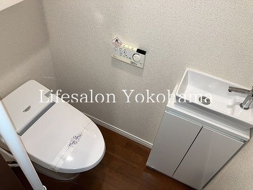 �y�g�C���z�@