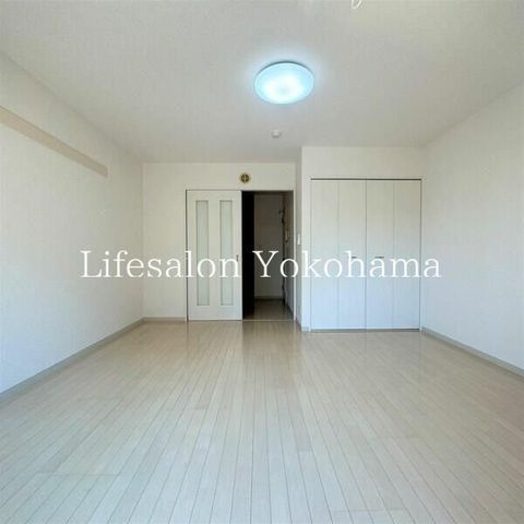 �y���ԁE���r���O�z�@