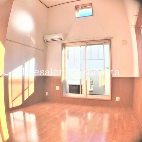 �y���ԁE���r���O�z�@