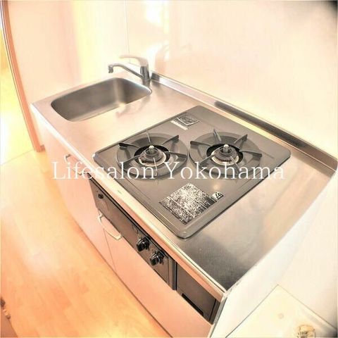 �y�L�b�`���z�@