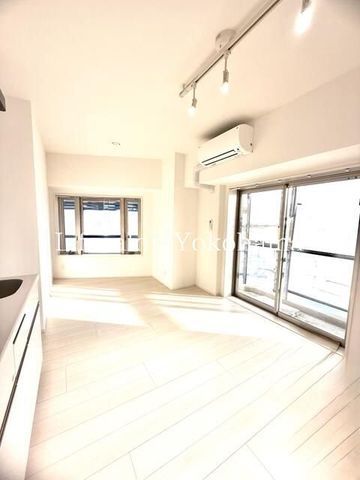 �y���ԁE���r���O�z�@