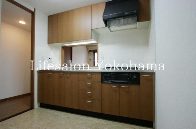 �y�L�b�`���z�@