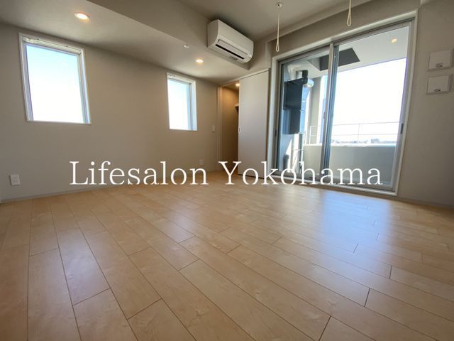 �y���ԁE���r���O�z�@���r���O/����