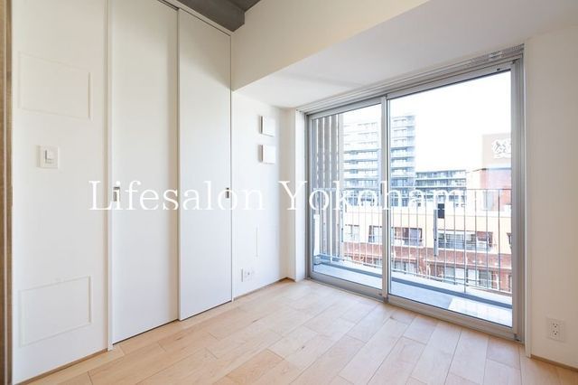 �y���ԁE���r���O�z�@