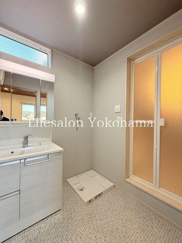 �y���ʏ��z�@