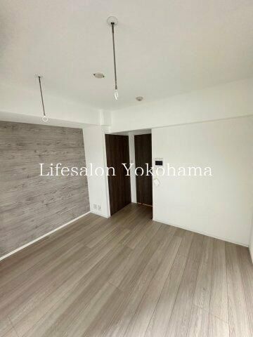 �y���ԁE���r���O�z�@