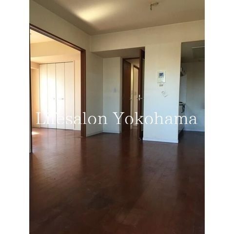 �y���ԁE���r���O�z�@