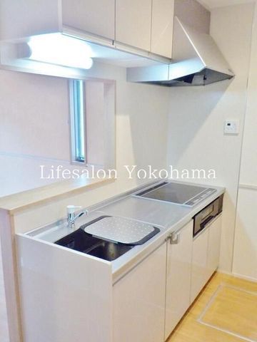 �y�L�b�`���z�@