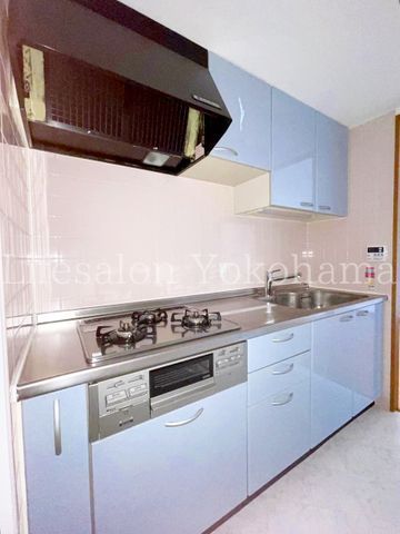 yLb`z@