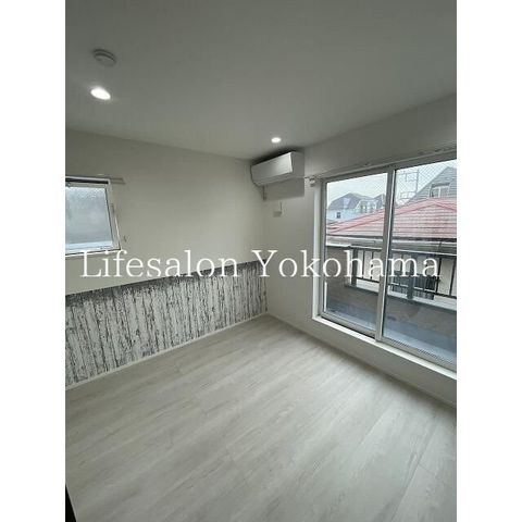 �y���ԁE���r���O�z�@