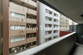 yoRj[z@
