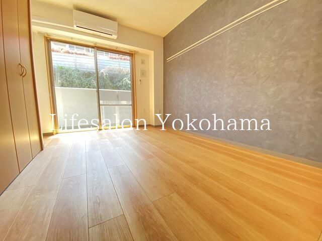 �y���ԁE���r���O�z�@