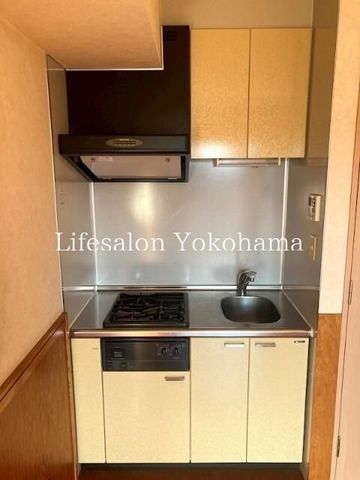 �y�L�b�`���z�@