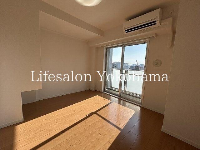 �y���ԁE���r���O�z�@