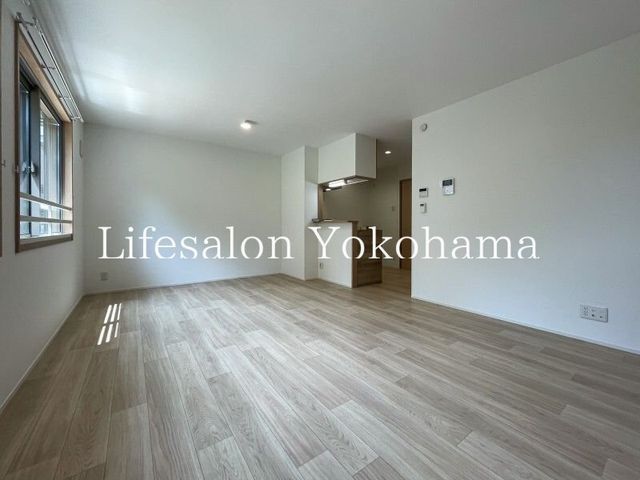 �y���ԁE���r���O�z�@