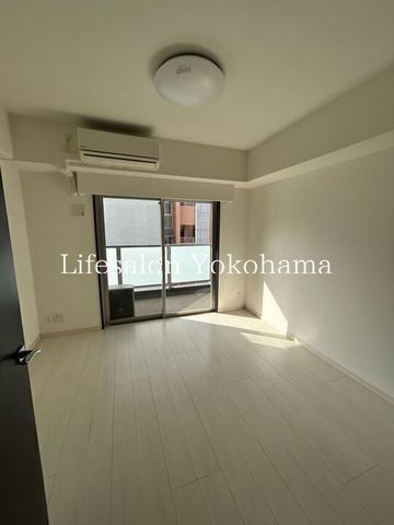 �y���ԁE���r���O�z�@