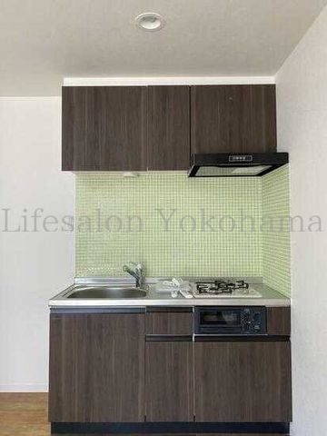 yLb`z@