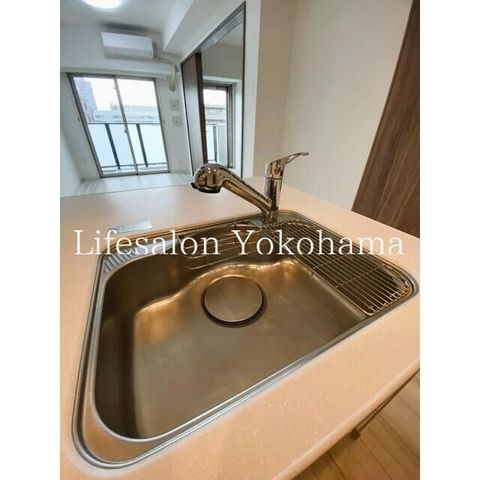 �y���̑��ݔ��z�@