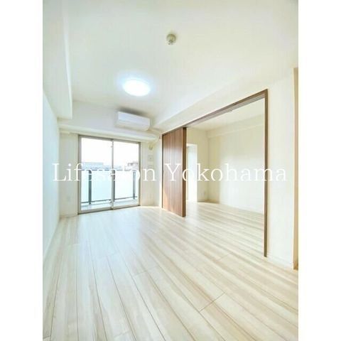 �y���ԁE���r���O�z�@