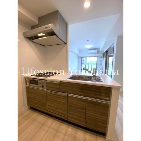 �y�L�b�`���z�@