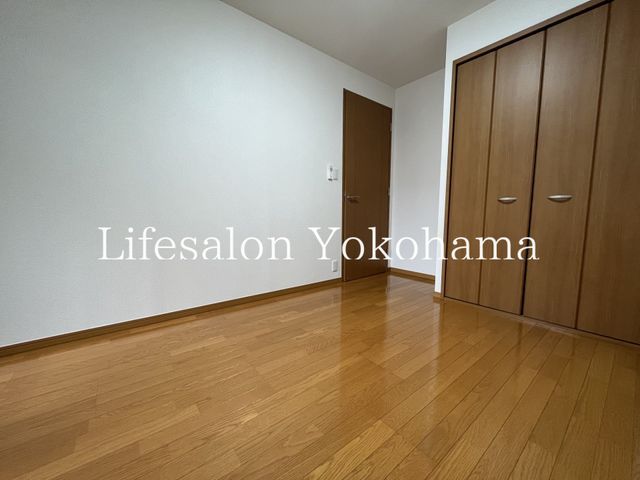 �y���̑������E�X�y�[�X�z�@���r���O/����