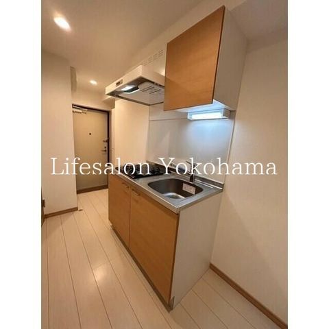 �y�L�b�`���z�@