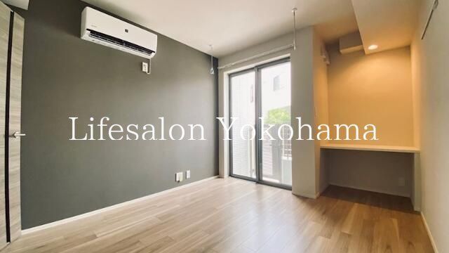 �y���ԁE���r���O�z�@