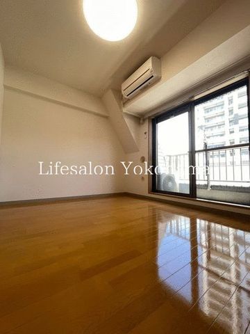 �y���ԁE���r���O�z�@