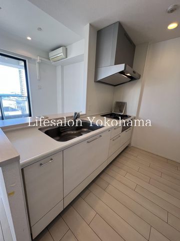 �y�L�b�`���z�@�o���R�j�[