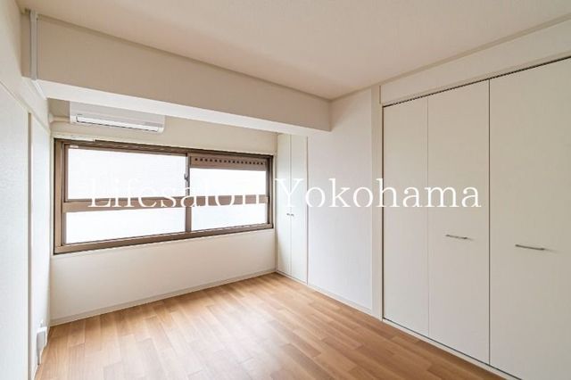 �y���ԁE���r���O�z�@