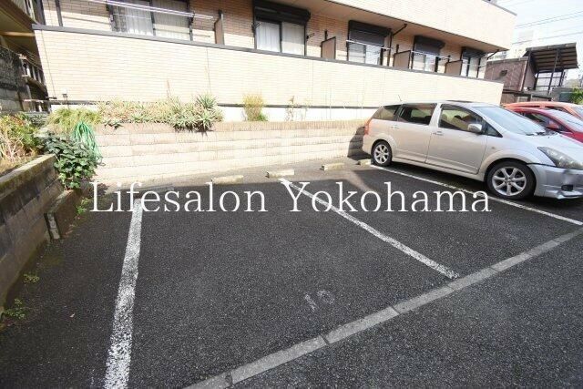 yԏz@