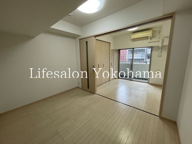�y���ԁE���r���O�z�@���r���O/����