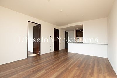 �y���ԁE���r���O�z�@