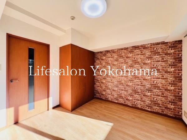 �y���ԁE���r���O�z�@