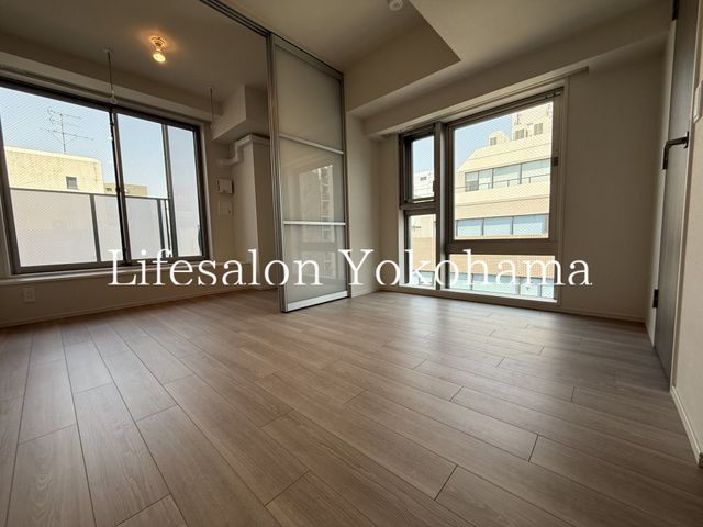 �y���ԁE���r���O�z�@���r���O/����