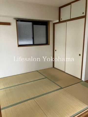 y̑EXy[Xz@