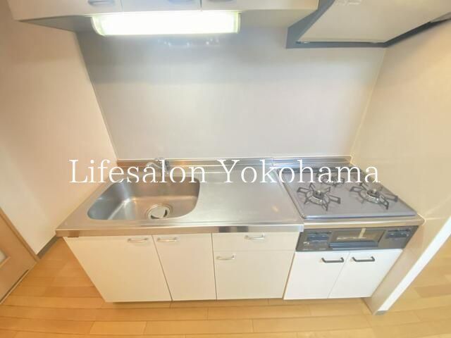 �y�L�b�`���z�@