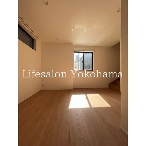 �y���ԁE���r���O�z�@