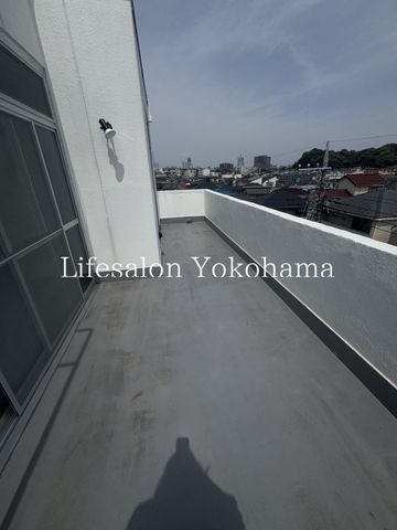 yoRj[z@