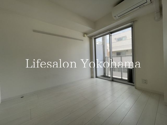 �y���ԁE���r���O�z�@
