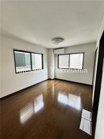 �y���ԁE���r���O�z�@