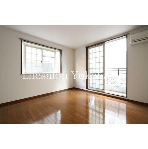 �y���ԁE���r���O�z�@