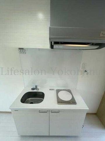 yLb`z@